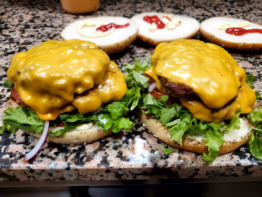 Photo 3 - Burger Royal