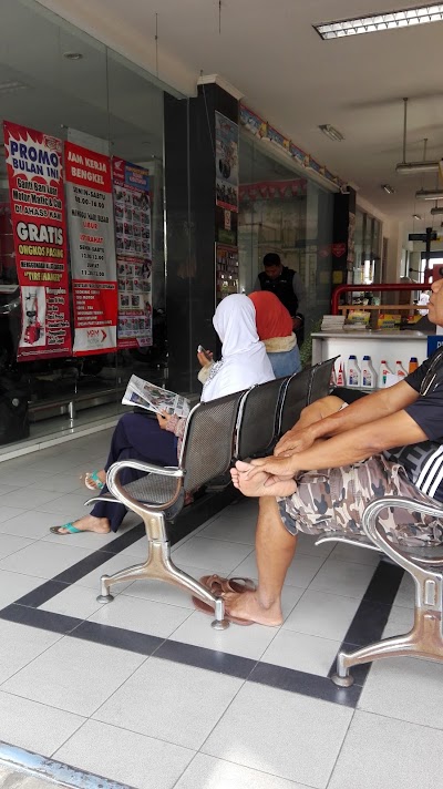 Photos of Dealer Honda MPM Motor Blitar