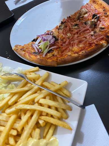 Pizzeria och Gatukök 45:an - Thumbnail