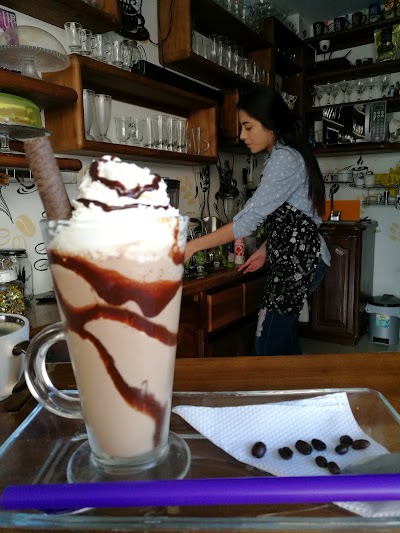 Photos of Juan Ra&iacute;ces Caf&eacute;