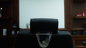 Photo n°1 de JOSS - Coiffeur Homme Et Barbier - Gros-Caillou PARIS 7 à Paris (Salon de coiffure)