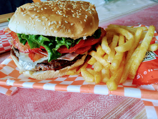 La Torta Y El Chilaquil - Thumbnail