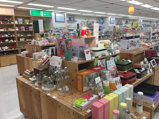 Tokyu Hands Sannomiya
