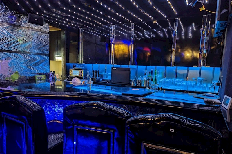 cafe＆bar BLACK PRINCESS ～ぶらぷり～