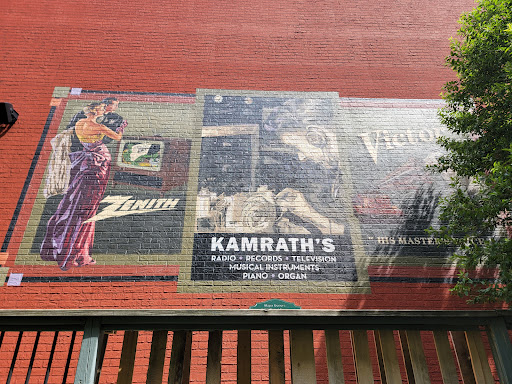 Walldog Mural - Kamrath Radio and TV Store - Thumbnail