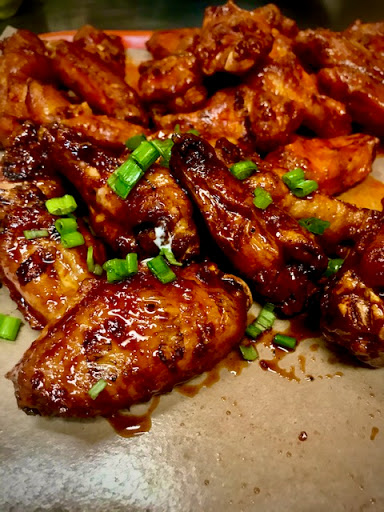 cluckin Tasty Wings Logo
