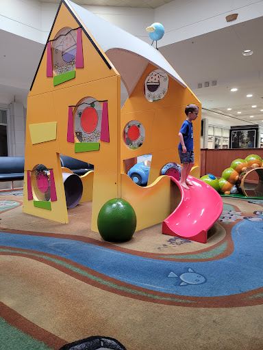 Gulf View Square - Visual