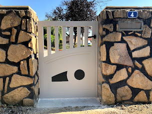 Photo n°15 de TriHome Grandes Menuiseries à Saint-Germain-du-Bois (Atelier de métallerie)