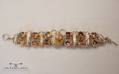 Photos of The Whale's House Jewelry