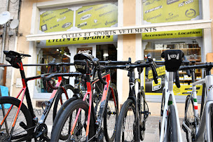 Photo n°11 de Cycles et Sports à Le Bourg-d'Oisans (Magasin de réparation de vélos)
