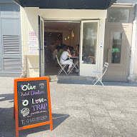 Olive Chicken à Paris