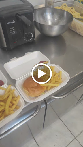 Photo 2 - Le 47 burger