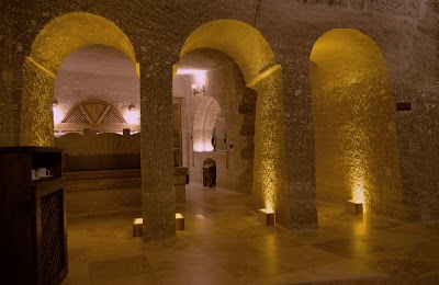 Grand Cave Suites