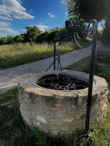 Brunnen im Weinberg - Thumbnail