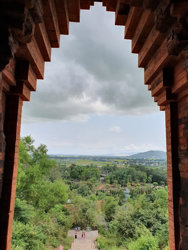 Banh It Cham Temple (Yang M'Tian)