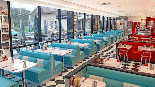 HOLLY'S Diner