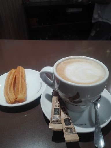 Salems Cafe - Visual