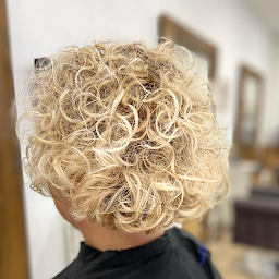 Photo n°17 de Nicolas Gerez Coiffeur Créateur à Aubagne (Salon de coiffure)