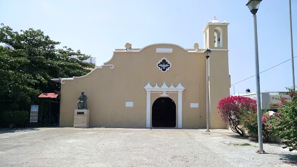 Parroquia Señora Santa Ana, Boca del Río — dirección, críticas