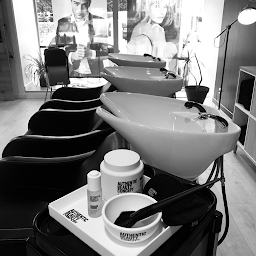 Photo n°9 de Le Salon D'Estelle à Pont-l'Abbé (Salon de coiffure)