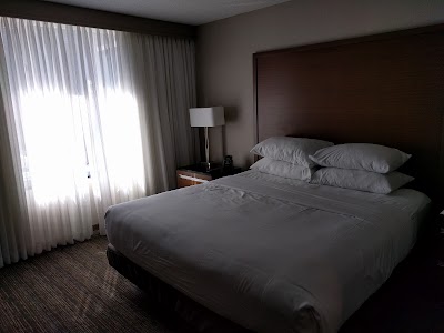 Photos of Embassy Suites by Hilton Chicago Downtown Magnificent Mile