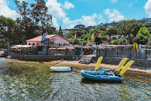 Photo n°7 de Ecole de voile la Moune à Gassin (Service de location d'équipements de sports nautiques)