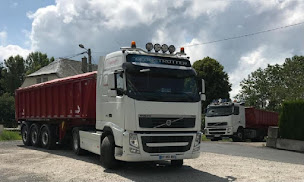 Photo n°1 de TRANSPORTS DELORME SARL à Marcenat (Service de taxi)