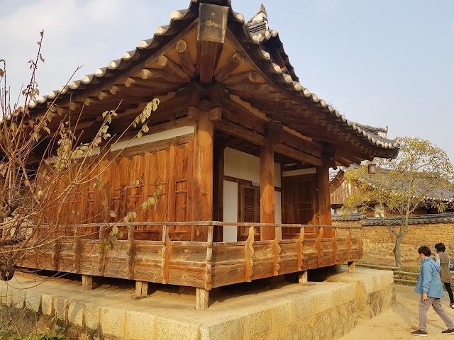 Hahoe Folk Village