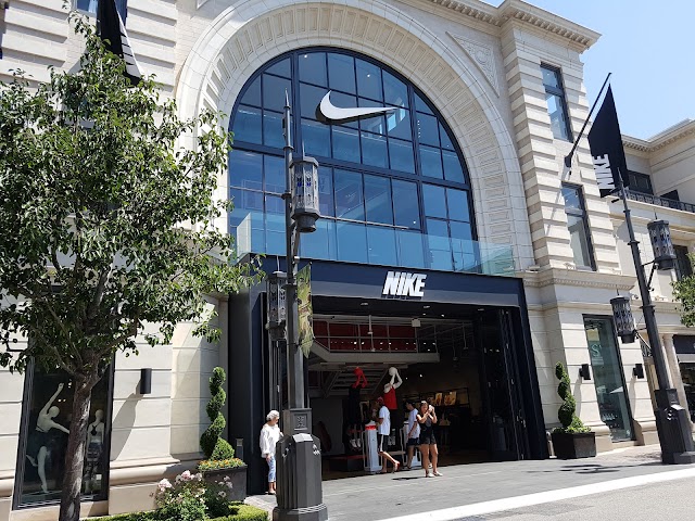 Nike The Grove