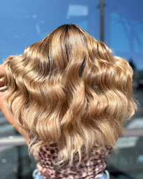 Photo n°5 de Valentin Coiffeur - Coloriste HERSIN COUPIGNY à Hersin-Coupigny (Salon de coiffure)