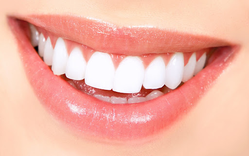 Luxor Dental: Prosthodontics, Dental Implants, and Wisdom Teeth Surgery Logo