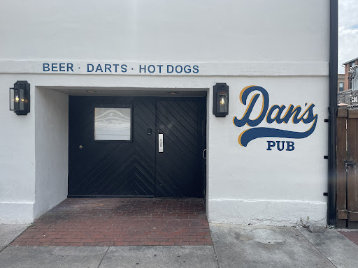 Dan's Pub