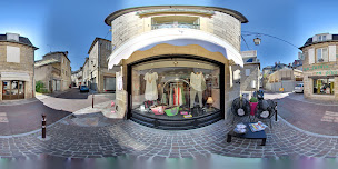 Photo n°33 de Le Boudoir St Jean à Brive-la-Gaillarde (Boutique d'articles de mode)