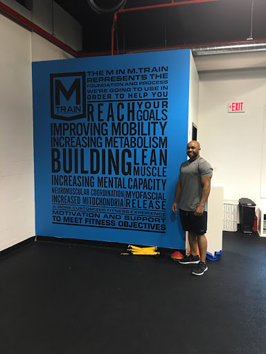 M.Train Studio - Visual