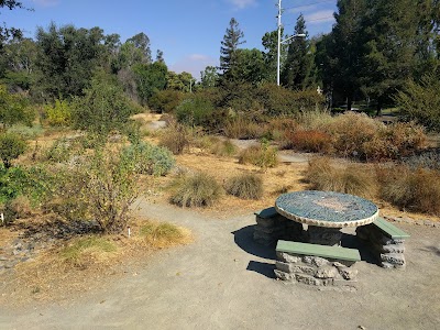 Granada Native Gardens