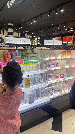 SEPHORA EMPORIA MALMO Gallery - Sweden