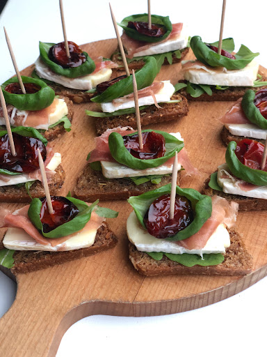 versnapering catering & Utrechtse Sportkrant - Thumbnail