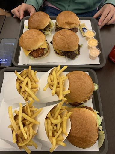 Photo 7 - Burger Brothers