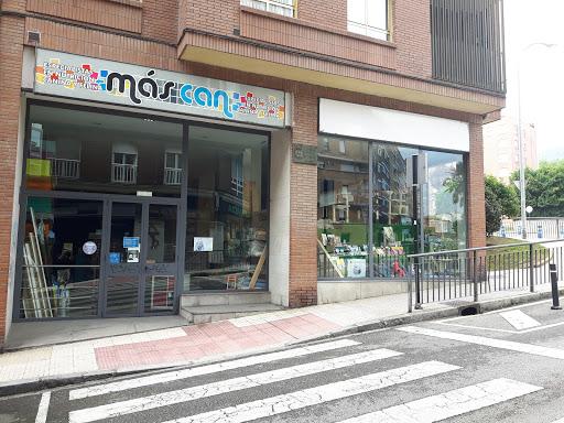 Mas Can Pumarin - Tienda y Peluqueria canina y felina