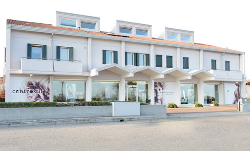 centrostile | Parrucchieri Estetica Dermopigmentazione Gallery - Italy