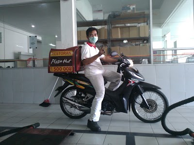 Photos of Kurnia Pratama Love