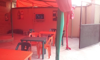 Photos of Unique Plaza Bar