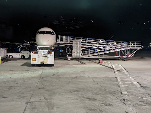 Delta Airline check-in - Thumbnail