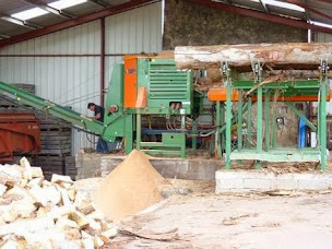 Photo n°3 de SAS Le Forestier à Joze (Magasin de bois de chauffage)