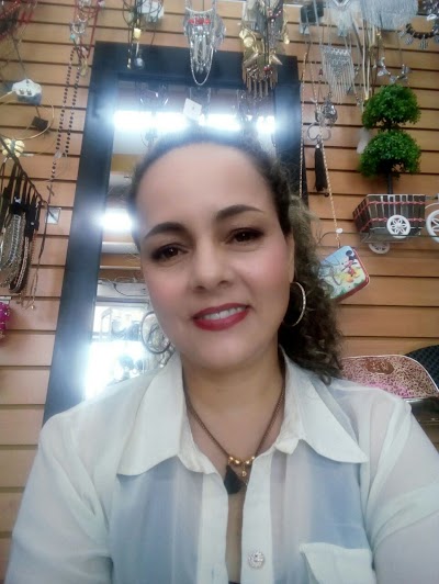 Photos of V&iacute;a Baloto Drogueria Cumanday Manizales