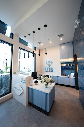 Holden Timeless Beauty San Diego