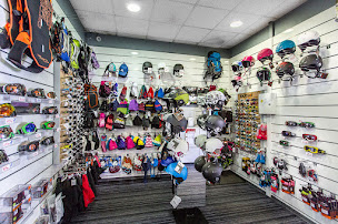 Photo n°6 de SPORT 2000 LE SWITCH - Location ski Les Angles à Les Angles (Magasin d'articles de sports)