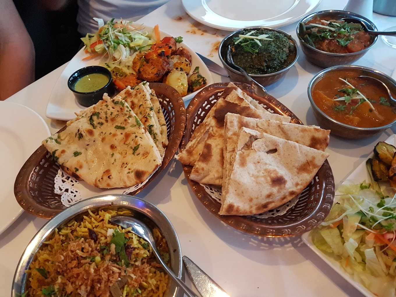 Explore the vibrant flavours of Twickenham's Indian restaurants, from traditional curries to innovative fusion dishes. Discover delicious cuisine and inviting atmospheres at the best Indian restaurants in Twickenham.