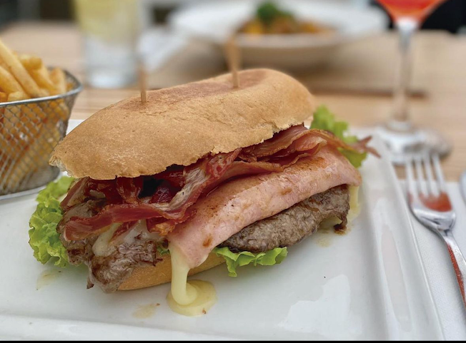 Olivia Restó Snack Bar by null