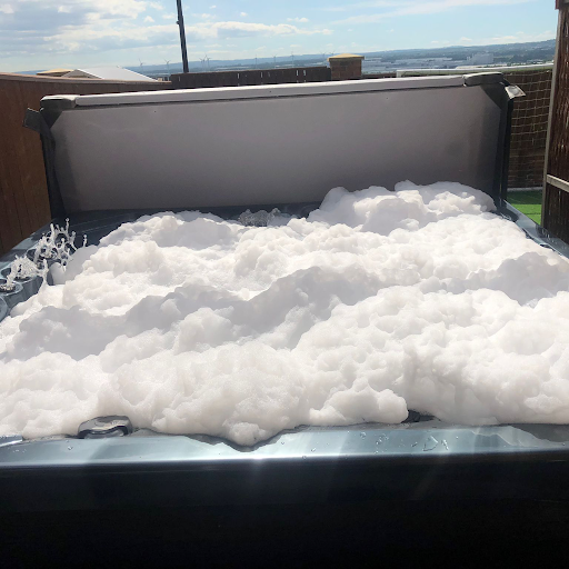 Garden Leisure Hot Tub Hire - Thumbnail